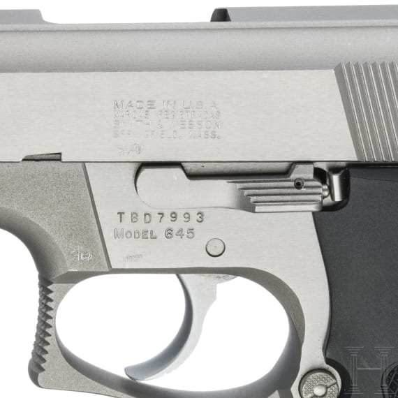A Smith & Wesson, Mod. 645