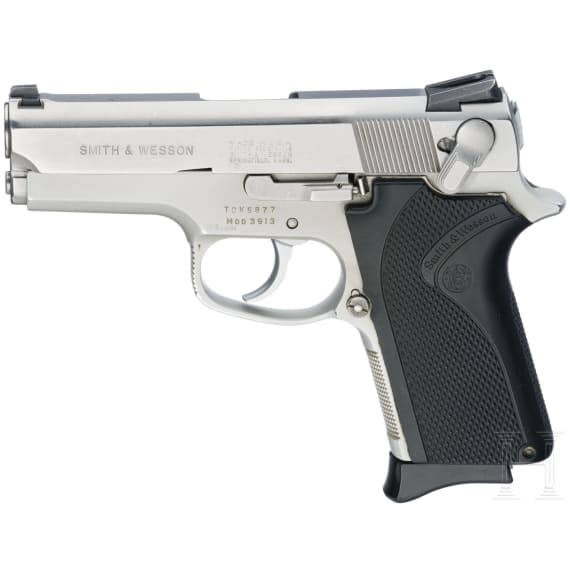 A Smith & Wesson Mod. 3913