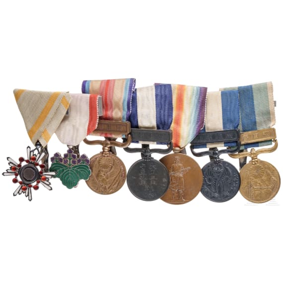 Siebenteilige Ordensschnalle f&uuml;r einen Angeh&ouml;rigen der Kaiserlich Japanischen Armee, 1. H&auml;lfte 20. Jhdt.