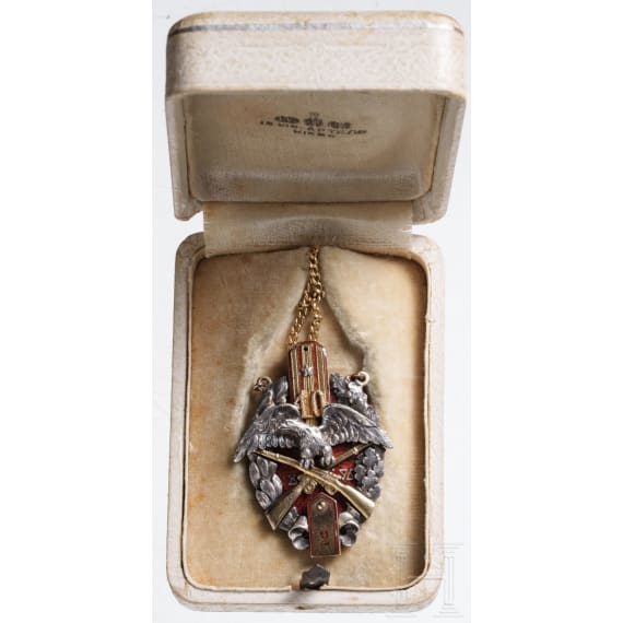 Anh&auml;nger des 10. Infanterieregiments in originalem Etui, Russland, datiert 1916