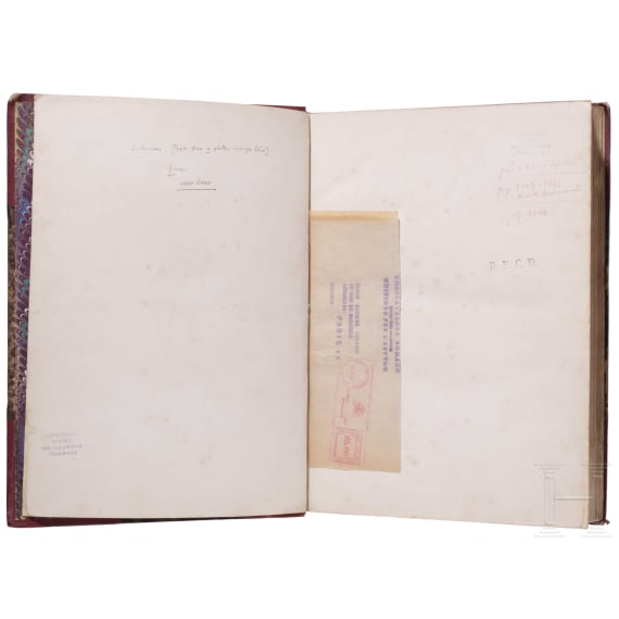 A book "Chronique de tous les ordres de chevalerie"