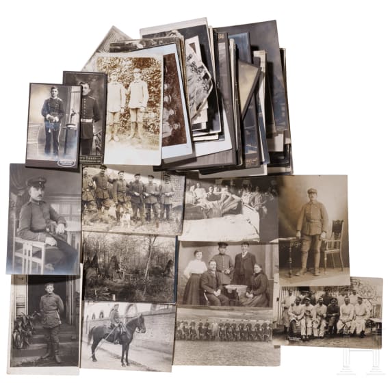 Konvolut Fotos, Orden und Abzeichen