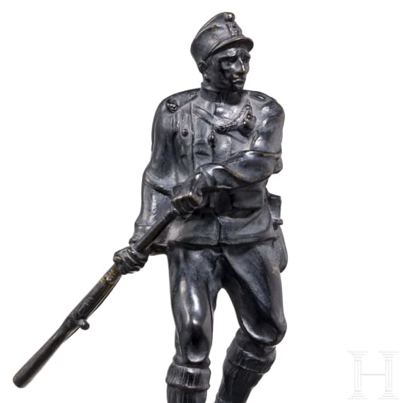 Johann Enrich (1881 - 1970) - Tiroler Kaiserj&auml;ger, geschw&auml;rzte Bronzeskulptur