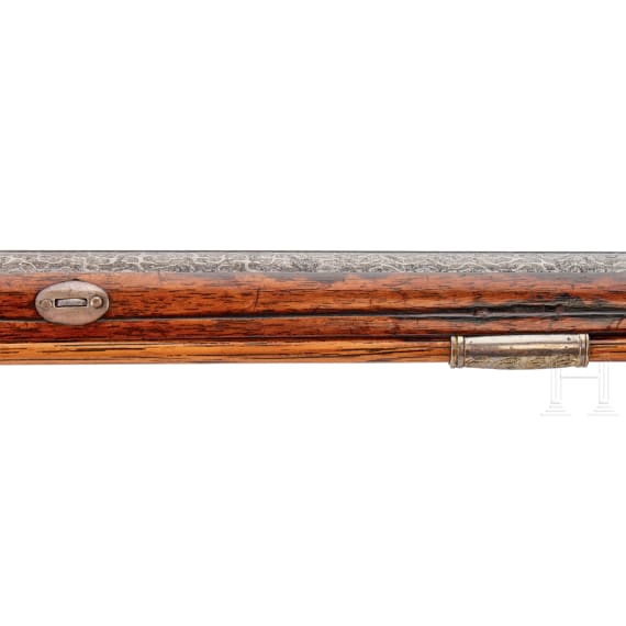 Bedeutende silbermontierte, jagdliche Steinschlossb&uuml;chse von Meister Ivan Permiak, St. Petersburg, um 1770