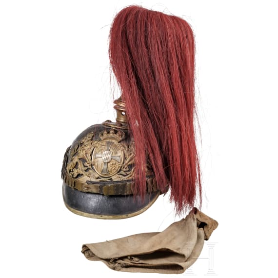 Helm M 1886 f&uuml;r einen Reservisten mit Paradebusch und Helm&uuml;berzug
