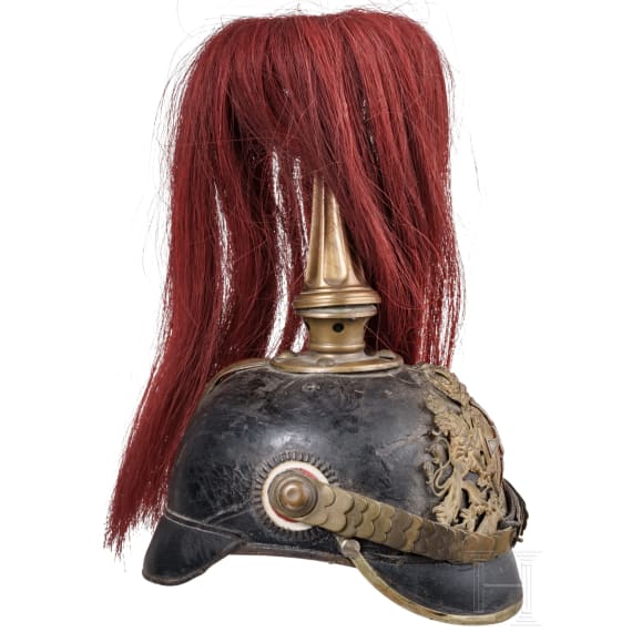 Helm M 1886 f&uuml;r einen Reservisten mit Paradebusch und Helm&uuml;berzug