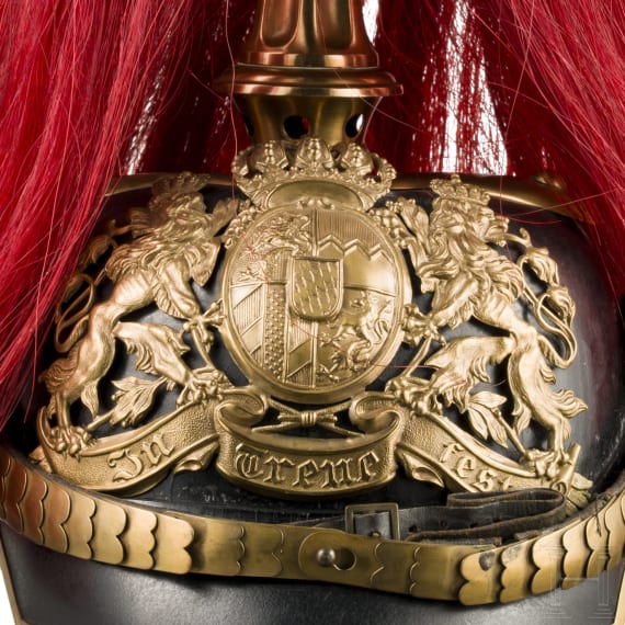 Helm M 1886 f&uuml;r Unteroffiziere der Feldartillerie mit rotem Paradebusch