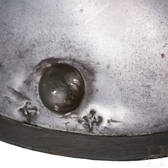 Helm M 1889 f&uuml;r Mannschaften der K&uuml;rassiere in Kriegsausf&uuml;hrung, um 1915