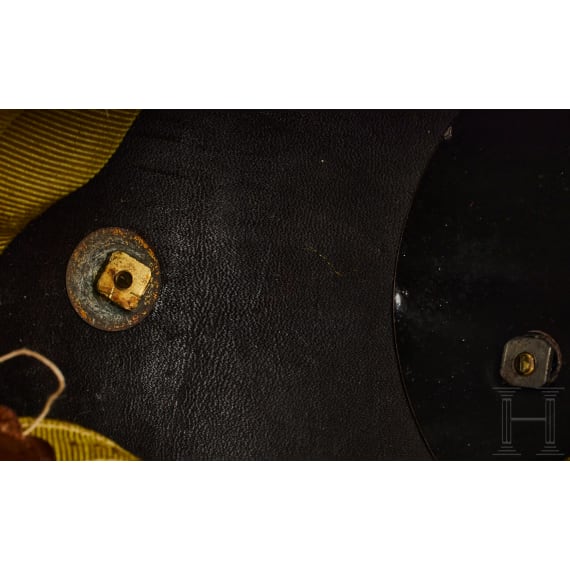 Helm f&uuml;r einen Reserveoffizier im 7. Th&uuml;ringischen Infanterie-Regiment Nr. 96, II. Bataillon