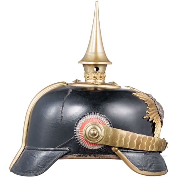 Helm und Schulterst&uuml;cke eines Majors im K. S. 8. Infanterie-Regiment "Prinz Johann Georg" Nr. 107, datiert 1908