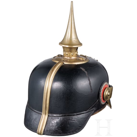 Helm und Schulterst&uuml;cke eines Majors im K. S. 8. Infanterie-Regiment "Prinz Johann Georg" Nr. 107, datiert 1908