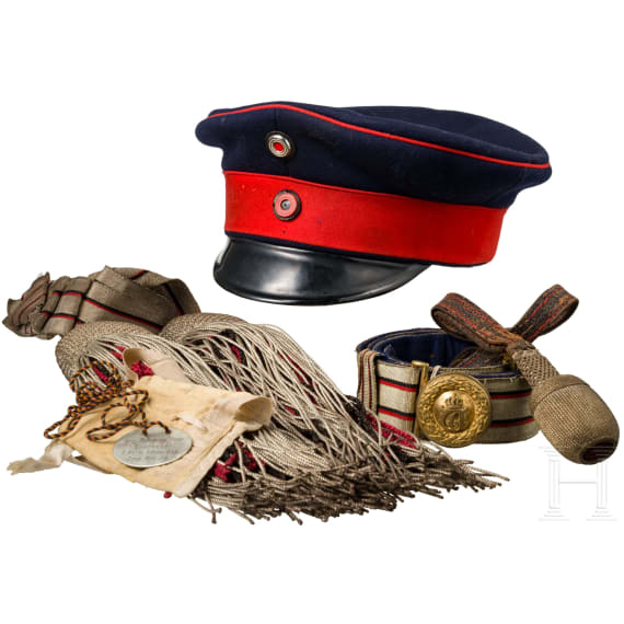 Schirmm&uuml;tze, Feldbinde und Paradesch&auml;rpe f&uuml;r Offiziere der w&uuml;rttembergischen Armee