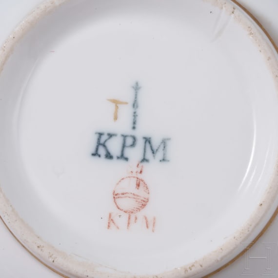 K&ouml;nig Wilhelm I. von W&uuml;rttemberg (1781 - 1864) - zwei KPM-Kaffeegedecke mit dem kgl. Wappen, um 1816/17