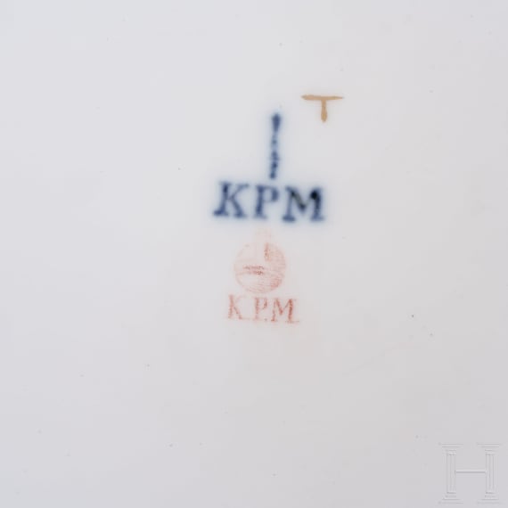 K&ouml;nig Wilhelm I. von W&uuml;rttemberg (1781 - 1864) - zwei KPM-Kaffeegedecke mit dem kgl. Wappen, um 1816/17