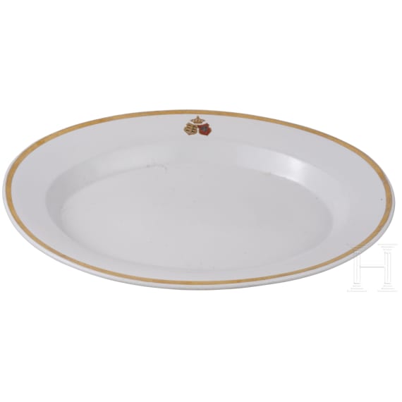 Duke Eugen Erdmann of W&uuml;rttemberg (1820 - 1875) - a large serving platter, F&uuml;rstenberg, circa 1850