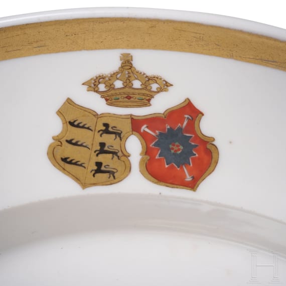 Herzog Eugen Erdmann von W&uuml;rttemberg (1820 - 1875) - sechs Teile des Speiseservices mit Allianzwappen, F&uuml;rstenberg, um 1850