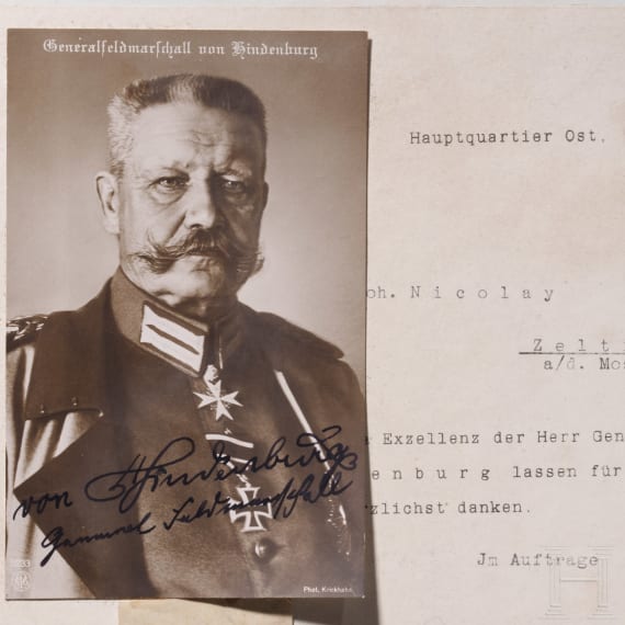 GFM Paul von Hindenburg (1847 - 1934) - signiertes Portraitfoto mit &Uuml;bersendungsschreiben sowie f&uuml;nf weitere Fotos