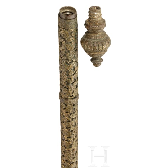 Tabar (Streitaxt) mit geschnittenem Dekor, Indien, um 1800