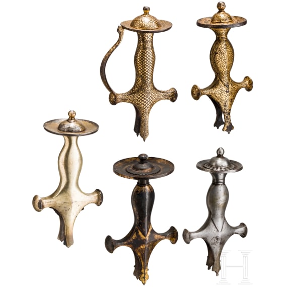 F&uuml;nf Tulwar-Griffe, Indien, um 1800