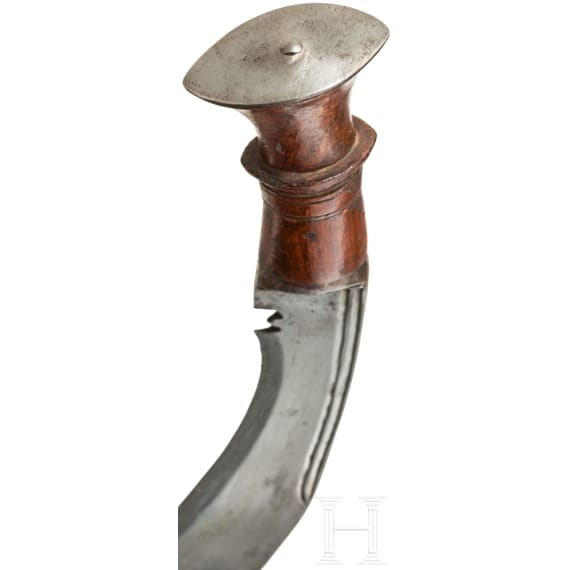 Schwerer Kukri mit reich verzierter Scheide, Nepal, um 1900
