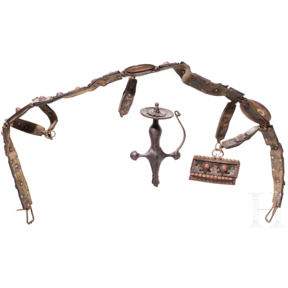 A magnificent Tibetan belt, 19th century