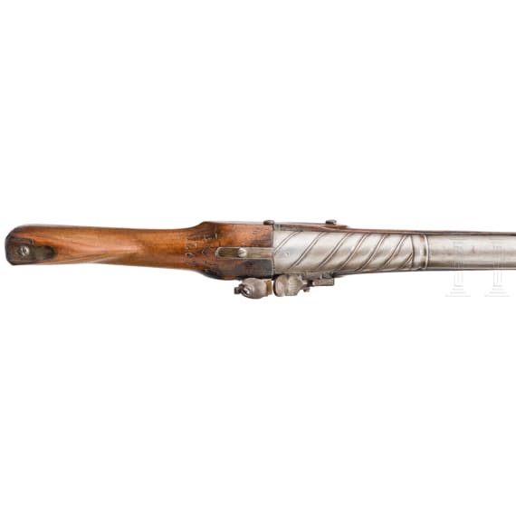 &Uuml;berschweres Steinschlossgewehr mit einem Lauf des 16. Jhdts., s&uuml;ddeutsch/&Ouml;sterreich, datiert 1769