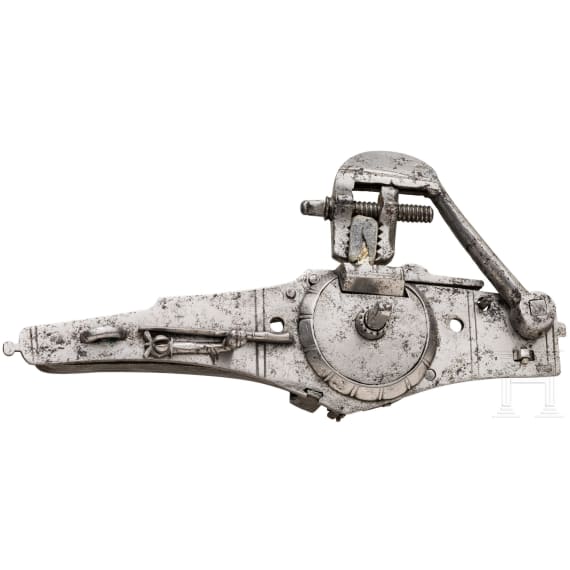 A German wheel lock with spring-loaded tension rod on the inside, circa 1570