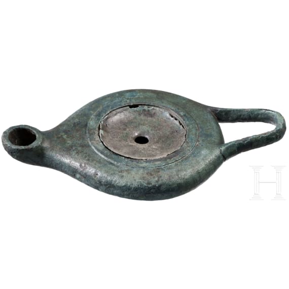 &Ouml;llampe aus Bronze, griechisch, 4. Jhdt. v. Chr.