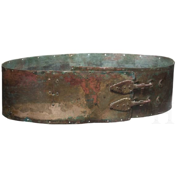 Mittelitalischer Bronzeg&uuml;rtel mit zwei G&uuml;rtelhaken, 3. Jhdt. v. Chr.