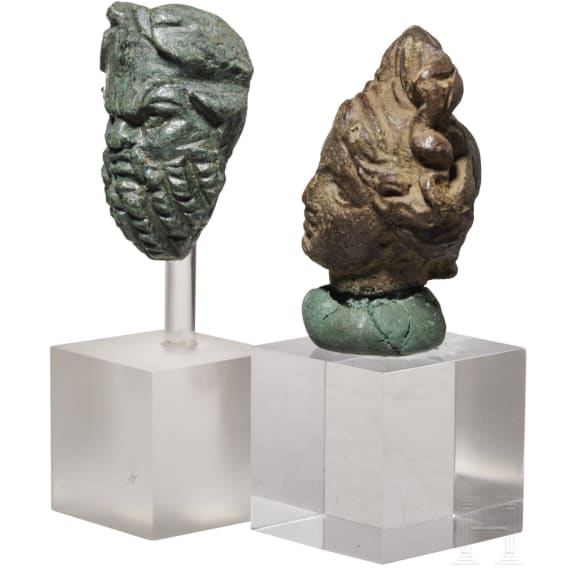 Bronzekopf eines Silen als Applike und Bronzekopf einer Venusstatuette, r&ouml;misch, 2. - 3. Jhdt. n. Chr.