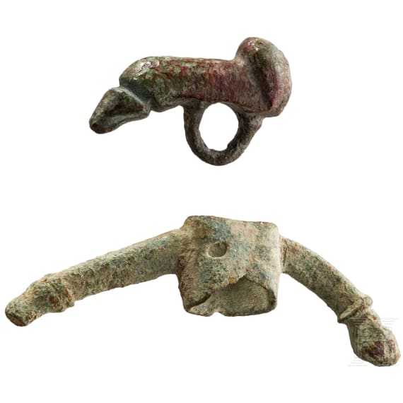 Zwei Phallusamulette aus Bronze, r&ouml;misch, 1. - 2. Jhdt. n. Chr.