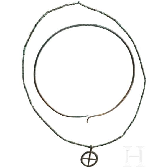 Halsring und Kette aus Spiralrollen mit Radanh&auml;nger, Urnenfelderzeit, 12. - 11. Jhdt. v. Chr.