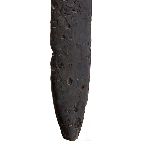 Schwert mit Almadineinlagen auf Parierstange, Schwarzmeerraum, 1. H&auml;lfte 5. Jhdt. n. Chr.