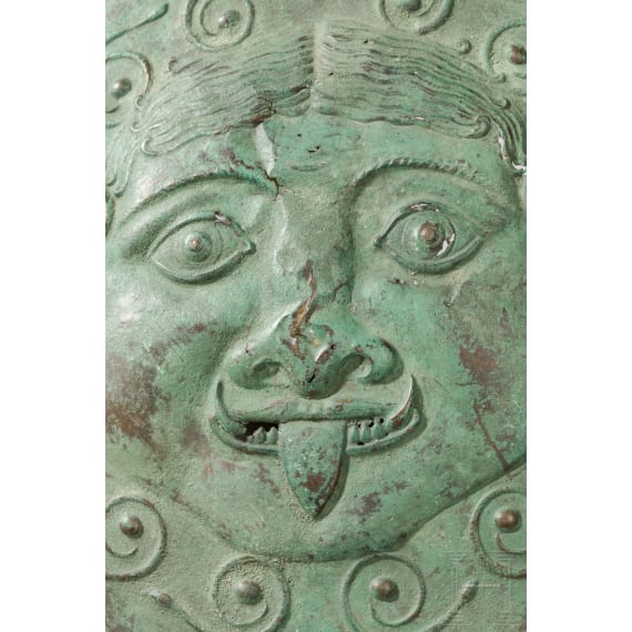 Nachempfindung der Bronzeabdeckung eines Hoplitenschilds mit Medusenhaupt, Historismus, sp&auml;tes 19. Jhdt.