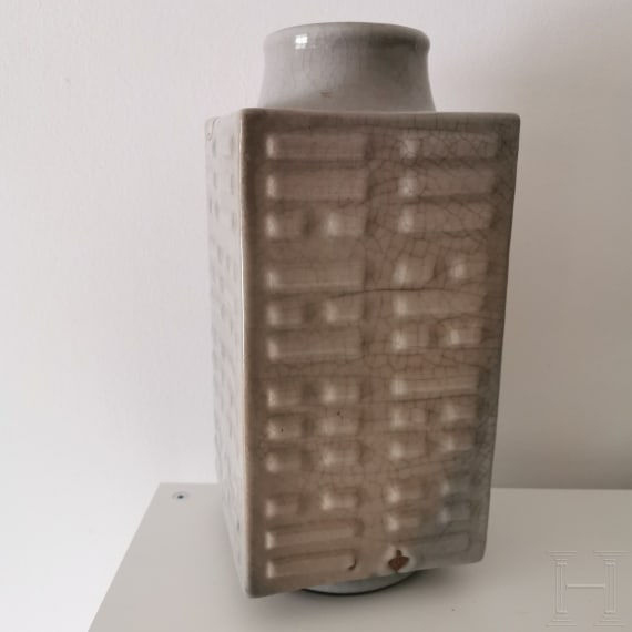 Kong-Vase mit Guangxu-Sechszeichen-Marke und wahrscheinlich aus der Periode (19./20. Jhdt.), China