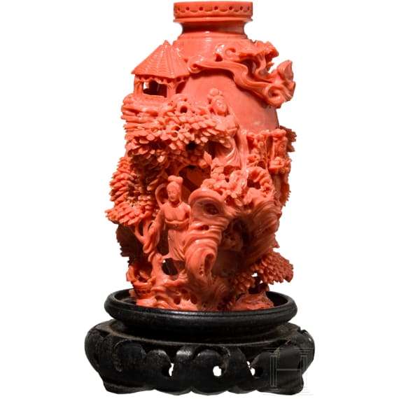 Fig&uuml;rlicher Korallen-Flakon, China, 20. Jhdt.