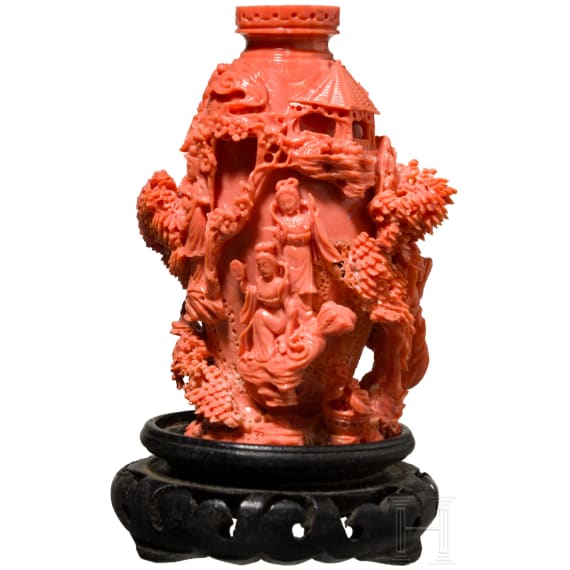 Fig&uuml;rlicher Korallen-Flakon, China, 20. Jhdt.