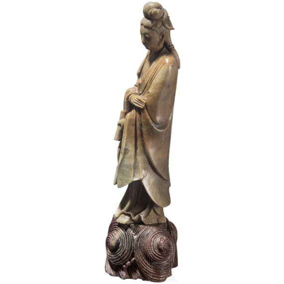 Guanyin aus Jade, China, 20. Jhdt.