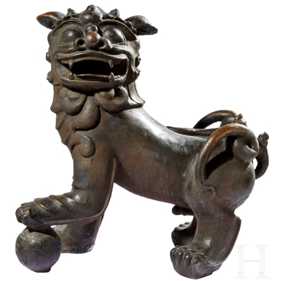 Ein Paar massive W&auml;chterl&ouml;wen aus Bronze, China, 20. Jhdt.