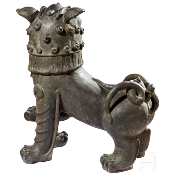 Ein Paar massive W&auml;chterl&ouml;wen aus Bronze, China, 20. Jhdt.