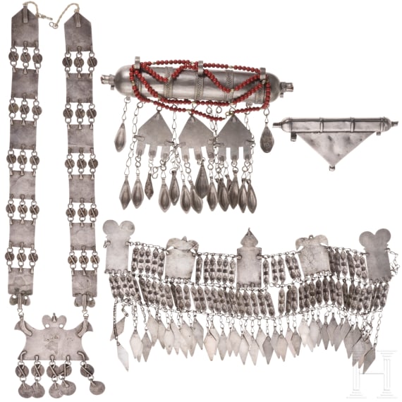 G&uuml;rtel, Stirnschmuck, Amulett und Anh&auml;nger, Teke, Turkmenistan, um 1900