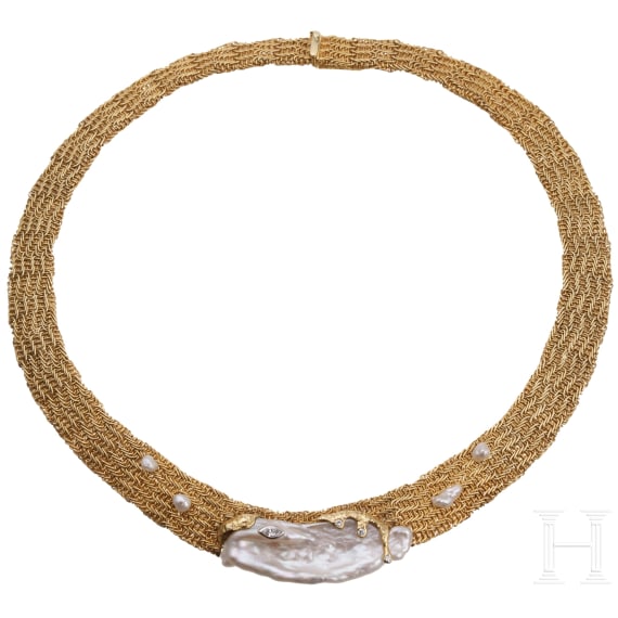 Goldcollier mit Drachenperle