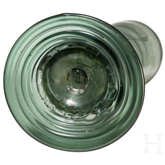 Stangenglas mit Nuppen, deutsch, Anfang 16. Jhdt.