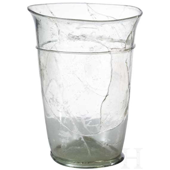 Becher mit Fadenauflage, deutsch oder Niederlande, um 1600