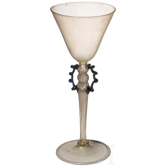 Fl&uuml;gelglas, Facon de Venise, deutsch oder Niederlande, 17. Jhdt.
