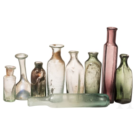 29 Glasfl&auml;schchen, 17. - 19. Jhdt.