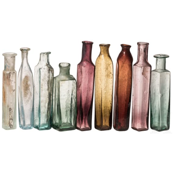 29 Glasfl&auml;schchen, 17. - 19. Jhdt.