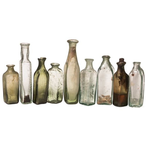 29 Glasfl&auml;schchen, 17. - 19. Jhdt.