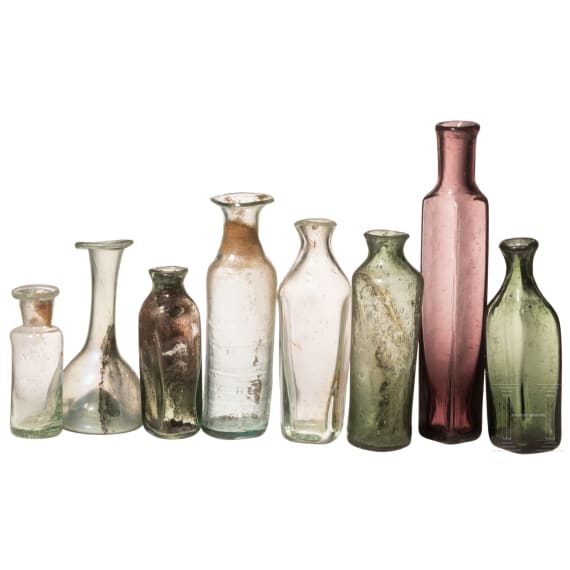 29 Glasfl&auml;schchen, 17. - 19. Jhdt.