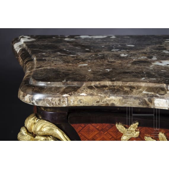 Majest&auml;tische Kommode nach Entwurf von Charles Cressent (1685 - 1768), Frankreich, 20. Jhdt.